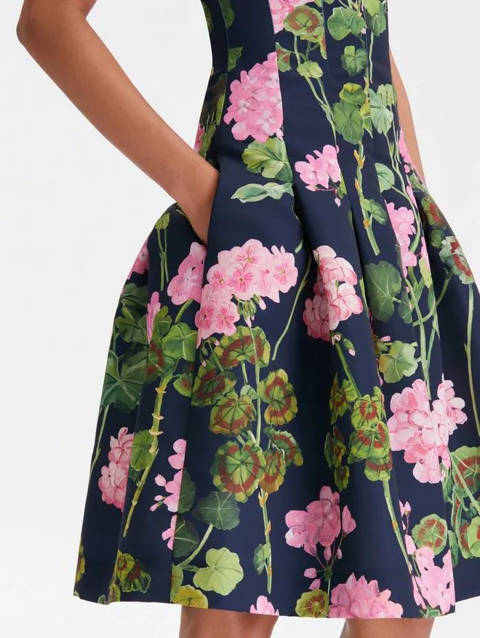 Women Dresses Oscar De La Renta Split Neck Geranium Faille Dress Pinknavy Women Dresses Oscar De La Renta Split Neck Geranium Faille Dress Pinknavy