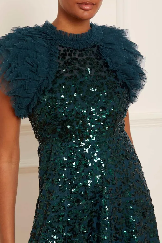 Women Embellished Dresses Needle and Thread Sequin Rose Ankle Gown Green