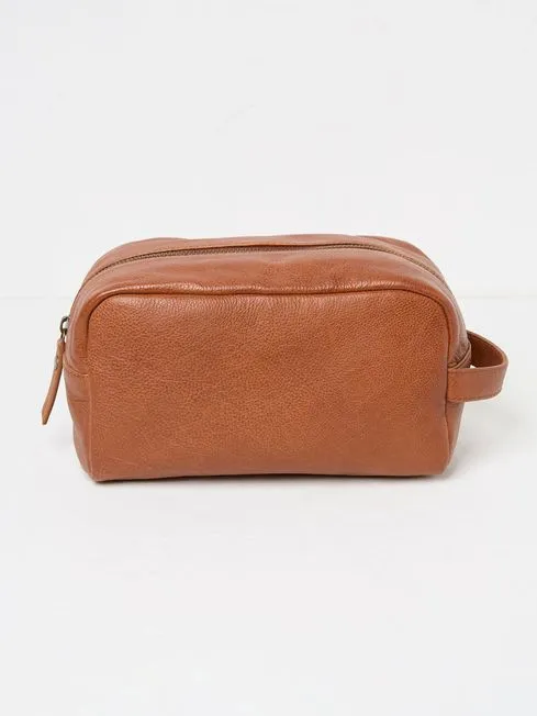 Women Fatface Bath and Body Brown Leather Wash Bag