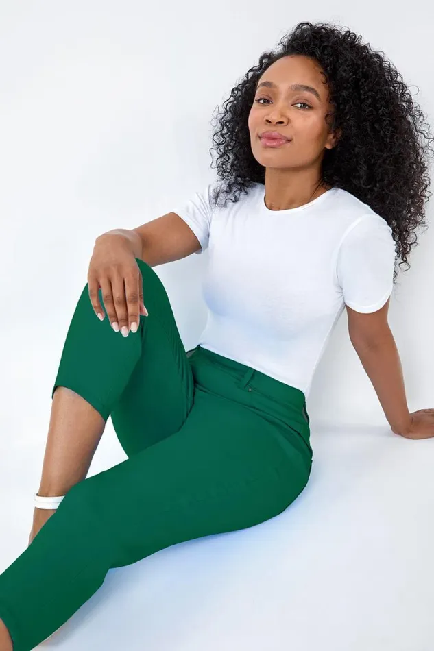 Women Green Petite Elastic Waist Cropped Denim Jegging Roman Trousers