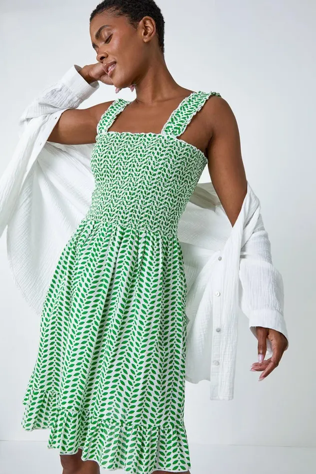 Women Green Zig Zag Print Shirred Cotton Dress Roman Dresses