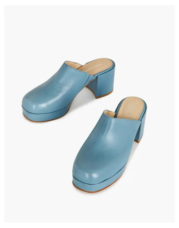 Women Intentionally Blank FACTS Clog Blue Madewell Heels