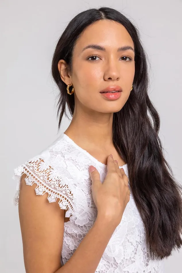 Women Ivory Butterfly Lace Stretch Top Roman Tops