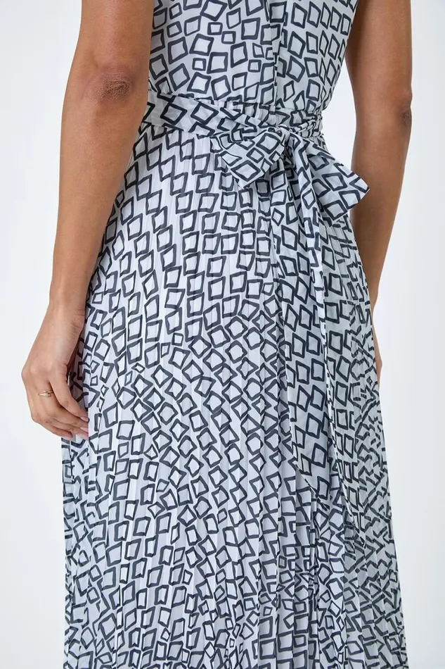 Women Ivory Geometric Twist Detail Pleated Dress Roman Dresses