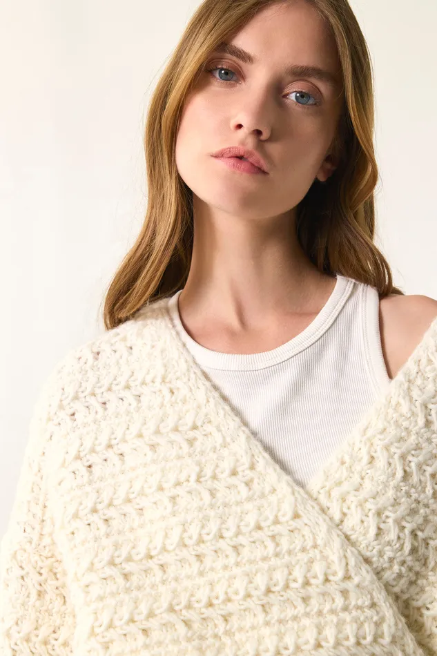 Women Jumper Astro Creme Pull Laine Blanc Crme Des Petits Hauts Jumpers and Cardigans