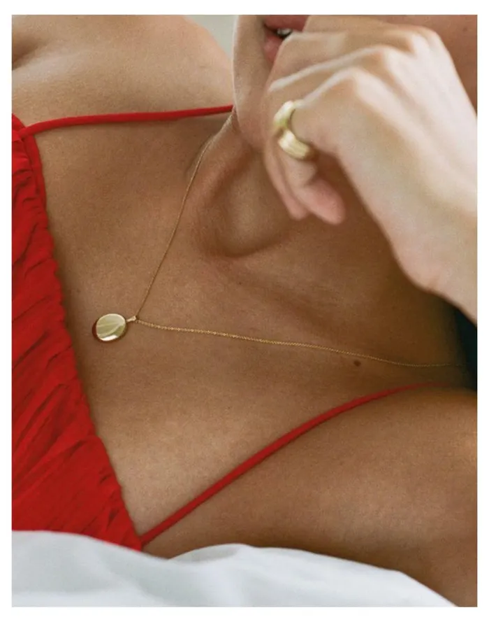 Women Kinn 10k Gold Oval Locket Necklace 18034 Chain Gold Madewell 14K GoldPlated Women Kinn 10k Gold Oval Locket Necklace 18034 Chain Gold Madewell 14K GoldPlated
