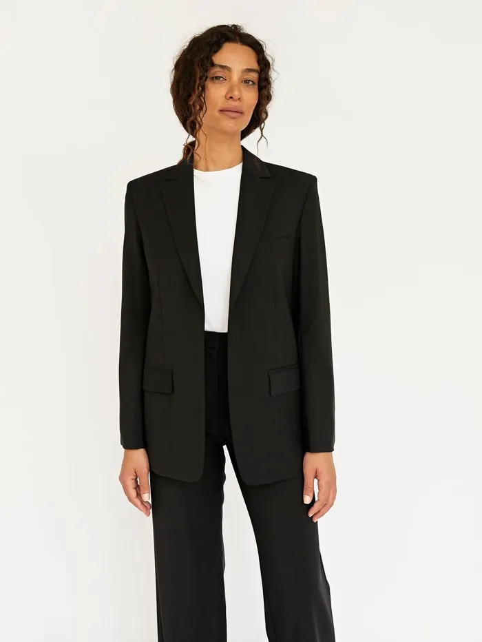Women Matteau 8211 Black Relaxed Tailored Blazer The UNDONE Jackets