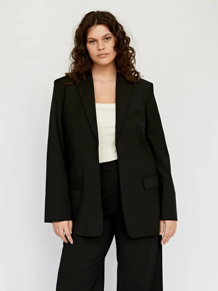 Women Matteau 8211 Black Relaxed Tailored Blazer The UNDONE Jackets