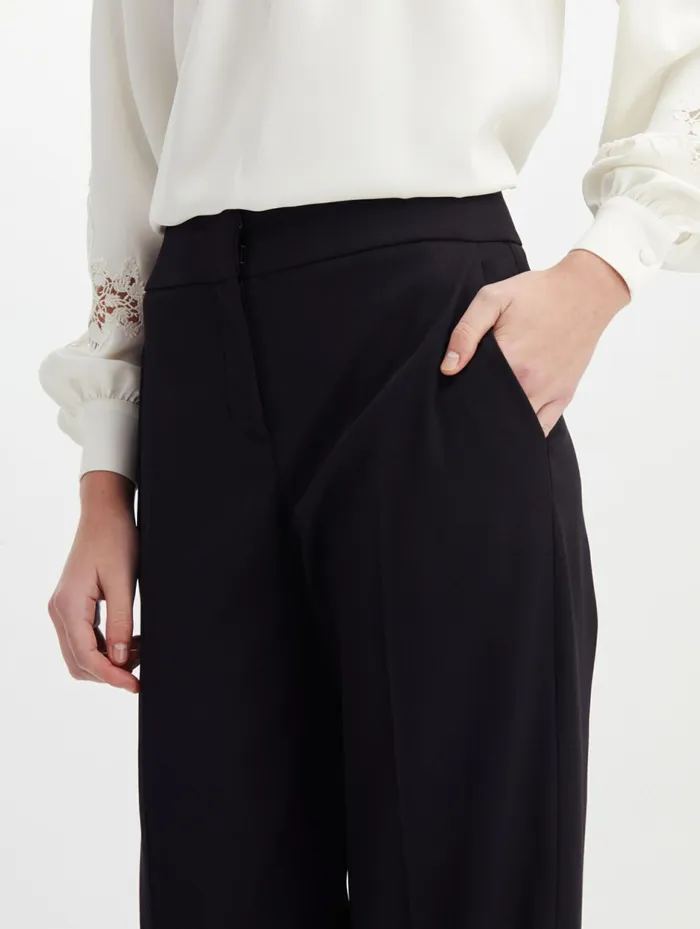 Women Pants and Skirts Oscar De La Renta Classic StraightLeg Pant Black Women Pants and Skirts Oscar De La Renta Classic StraightLeg Pant Black