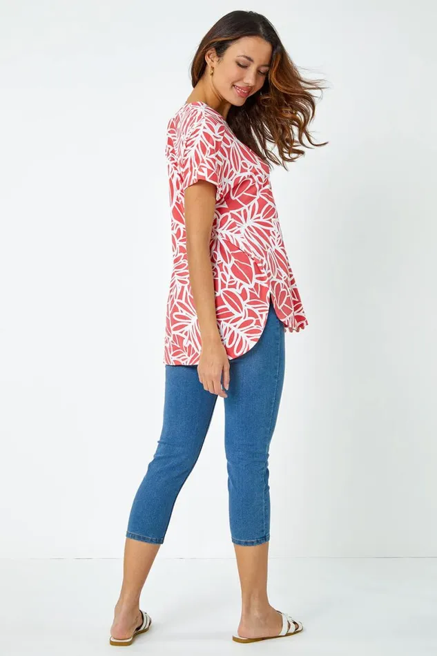 Women Pink Linear Floral Print VNeck Pleat Front Top Roman Tops
