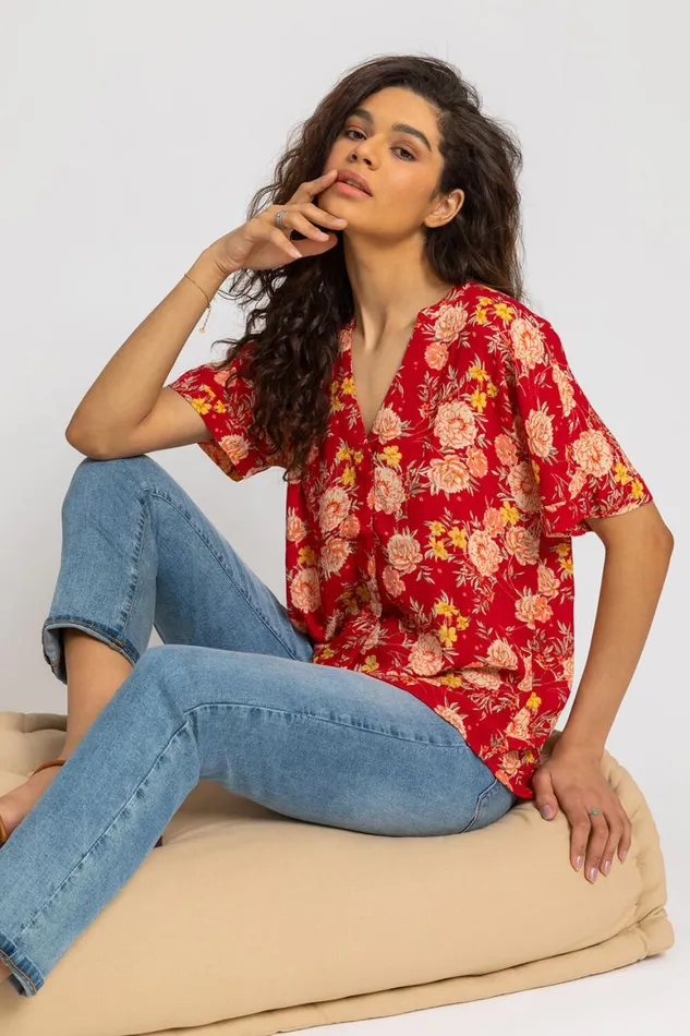 Women Red Floral Print Textured VNeck Top Roman Tops