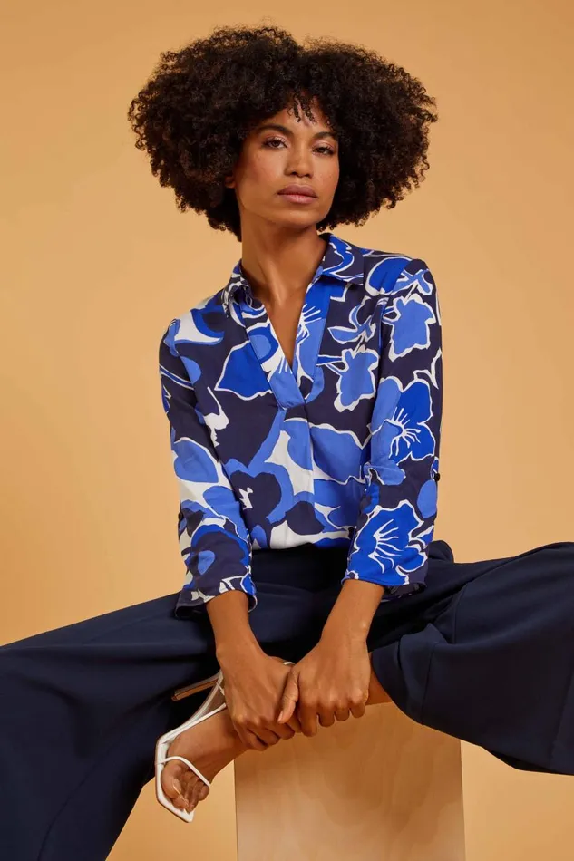 Women Royal Blue Floral Print VNeck Pleat Front Top Roman Tops