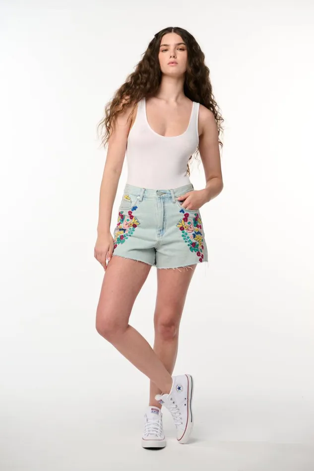 Women Shorts Blank Nyc The Reeve In Picnic Date Short
