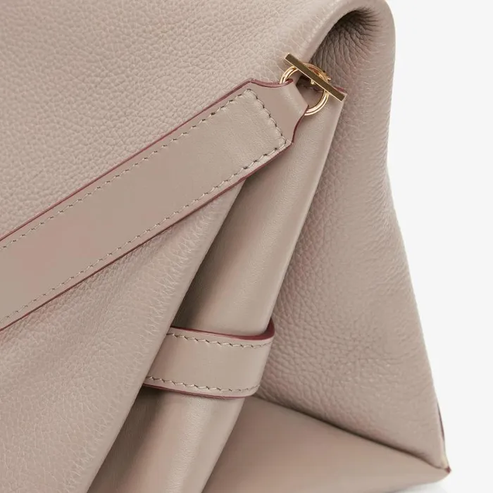 Women Tailoring Victoria Beckham Chain Pouch With Strap In Taupe Grained Calf