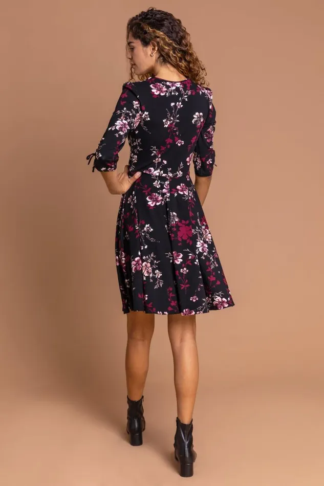 Women Wine Floral Print Gathered Dress Roman Dresses