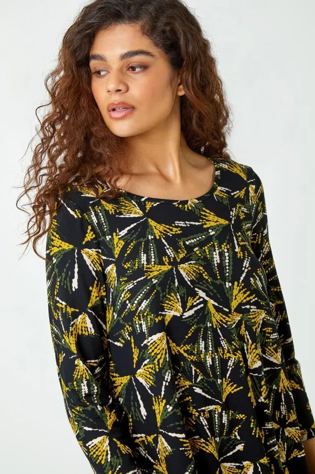 Women Yellow Fan Print Stretch Hanky Hem Top Roman Tops