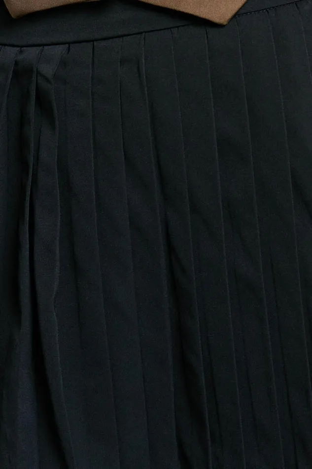 Zoey Skirt 8211 Mini Pleated Skirt In Black Women Showpo Skirts